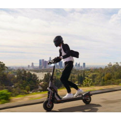 NINEBOT SEGWAY KICKSCOOTER GT1